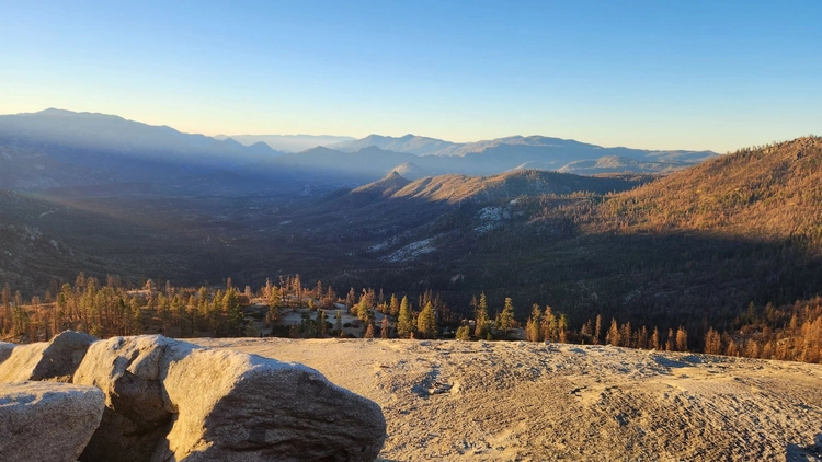 Photo of incredible view of the mountain ranges around Sequoia National Forest.